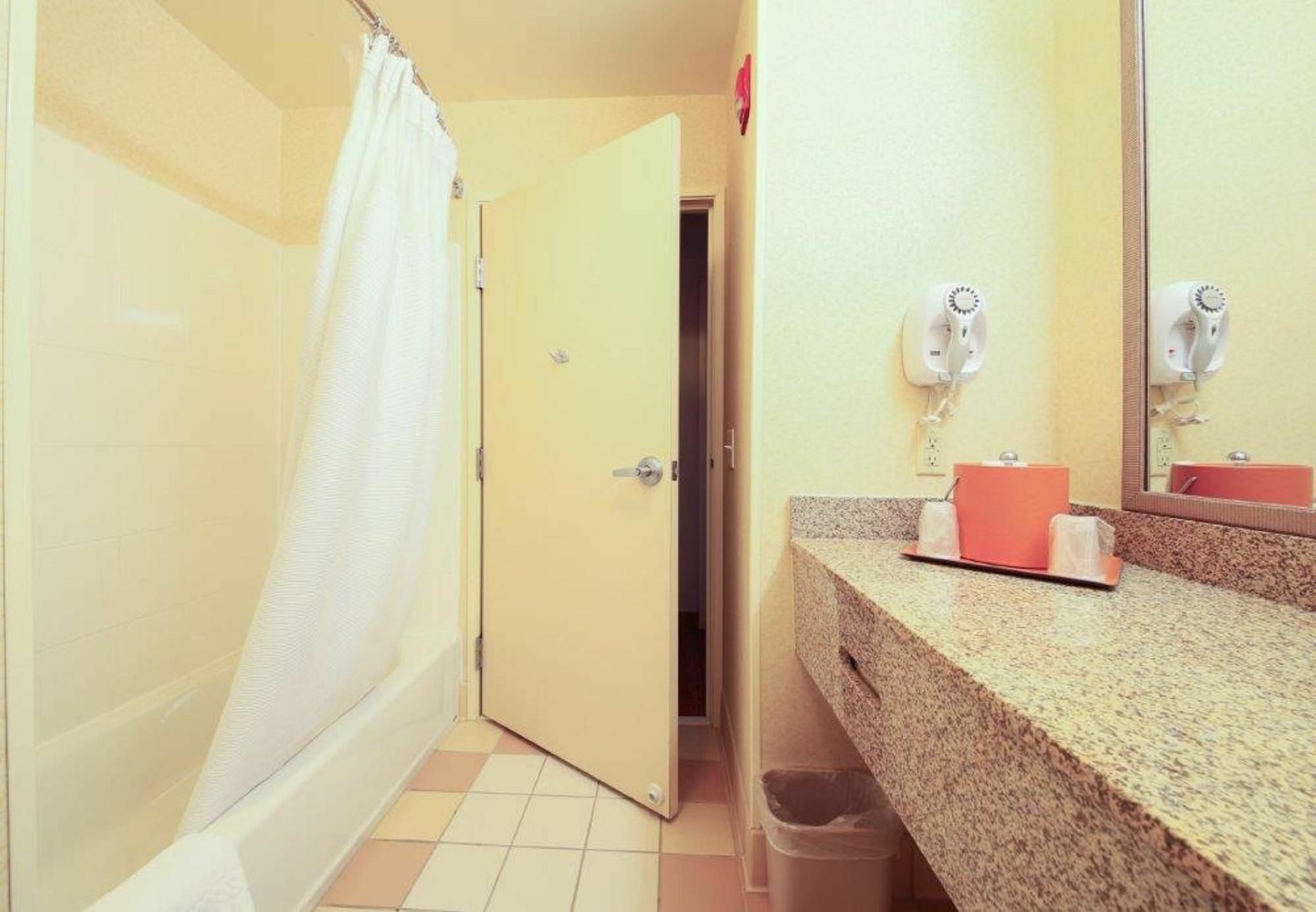 Fairfield Inn & Suites Уорнер-Робинс Экстерьер фото